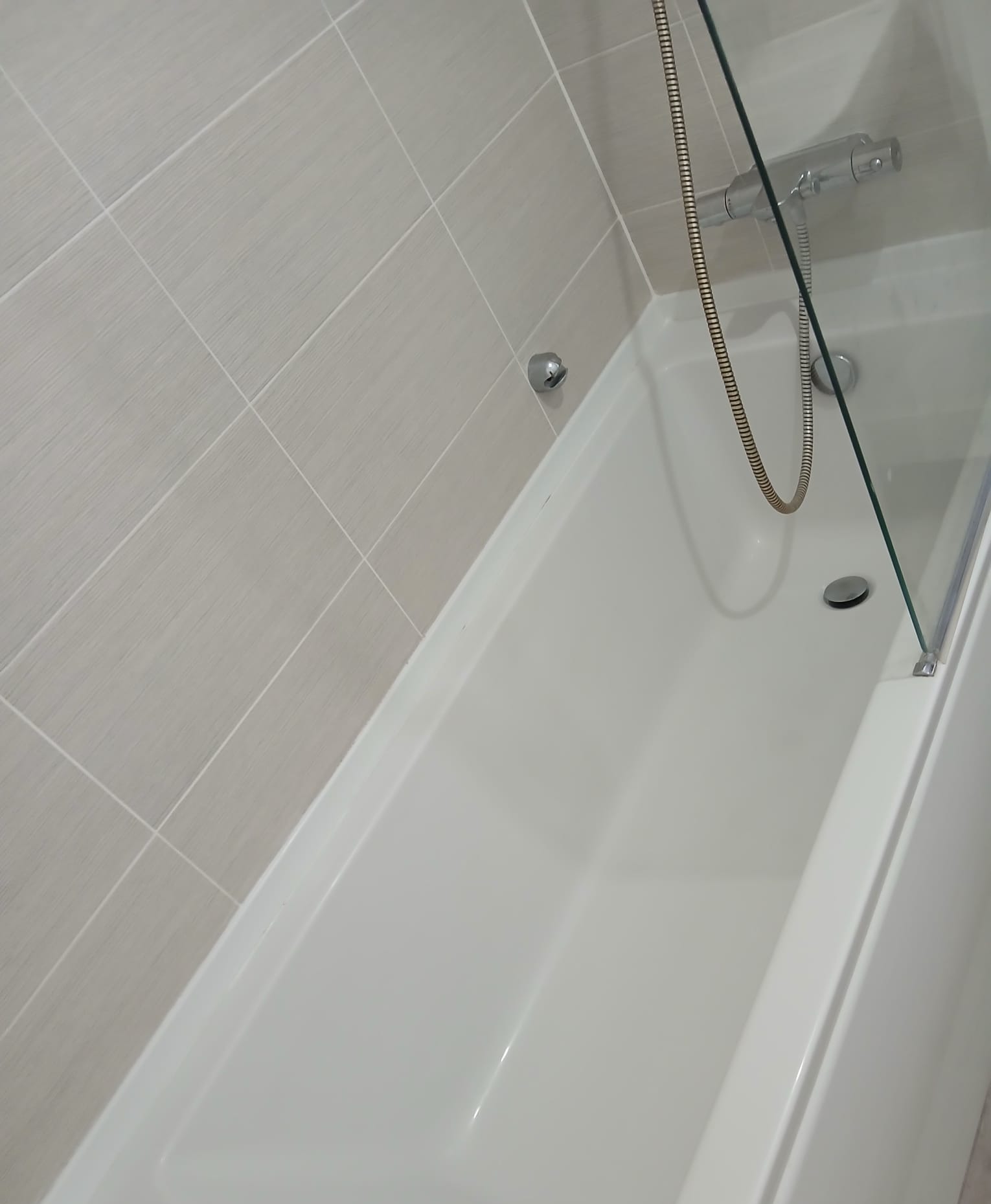 Limescale Removal & Glass Screen Descaling